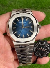 Patek Philippe 7120071 Nautilus Швейцария (Фото 2)